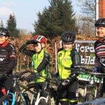 En forårsdag i Rebild - Lindy Aldal og Sanne fra Bikezone på vej ud i terrænet med to raske drenge
