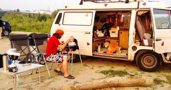 Kasakhstan og retur med baby og bus