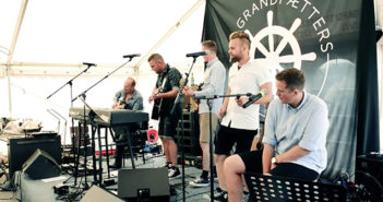 Grundlovsfest i Præstegårdshaven i Sønderup, – med bl.a. The Grandfætters