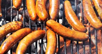 Rebilds byrådspolitikere indbyder borgerne til ”pølsesnak”